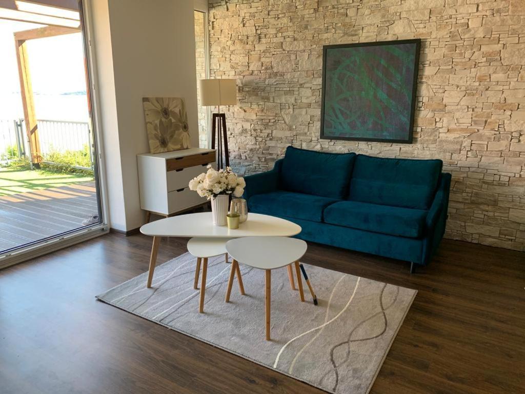 Appartement U Plaze S Terasou Pavlov